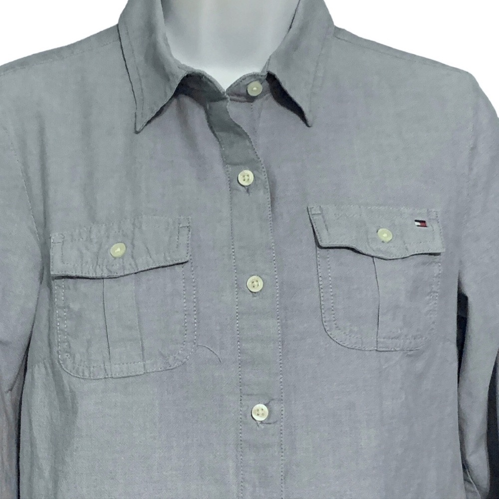 Tommy Hilfiger Women's Denim Button-Up Shirt. Size L. New w/out tags.